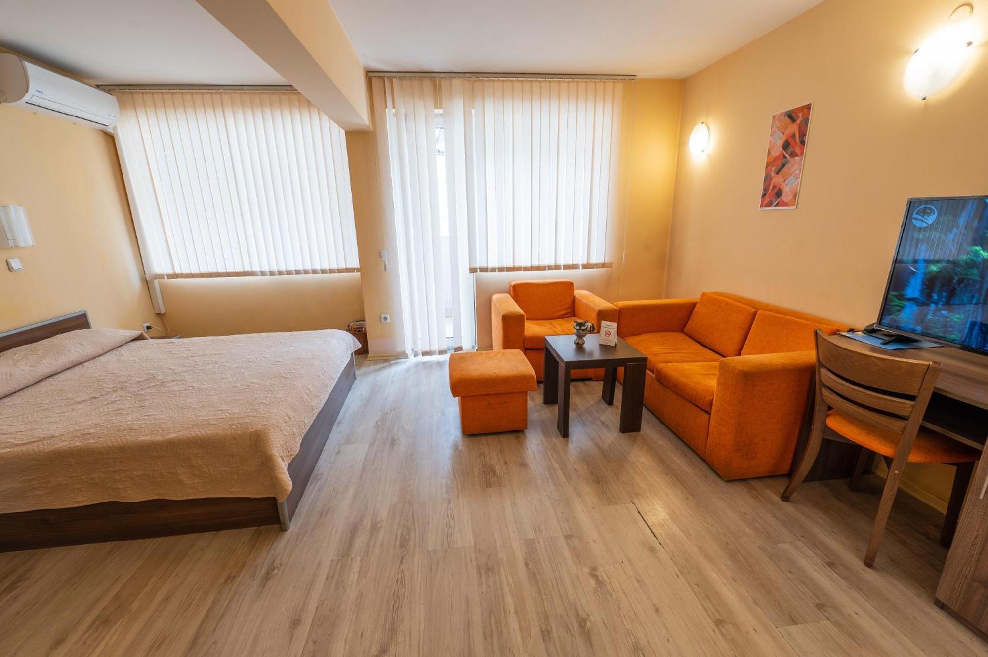 Family Hotel Gran Ivan Varna Exterior foto