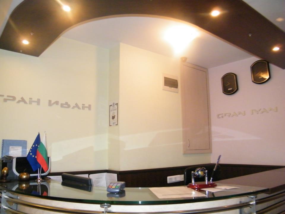Family Hotel Gran Ivan Varna Exterior foto